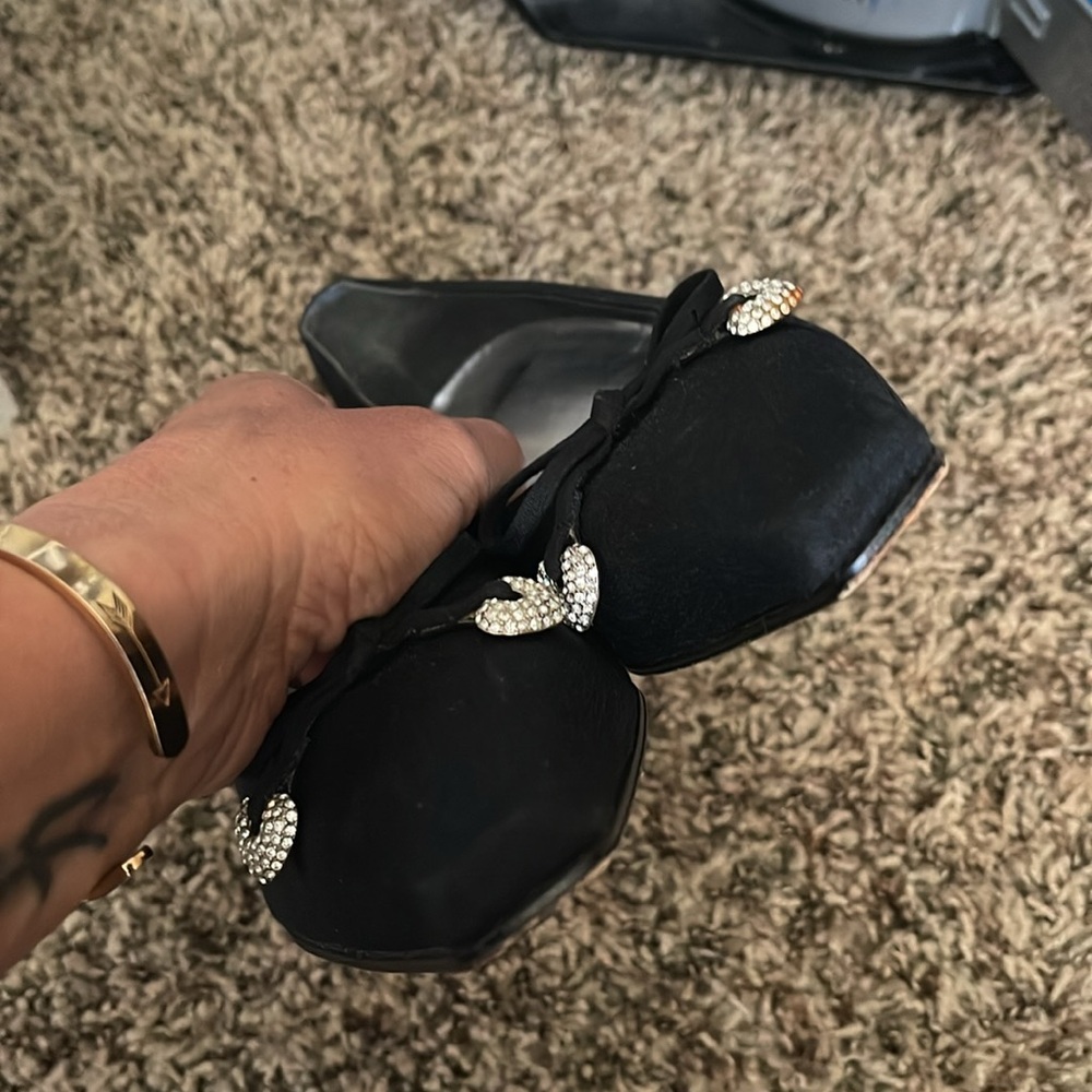 VTG 90s STUART WEITZMAN BLACK EVENING KITTEN HEEL SHOES - SIZE 6 - Picture 5 of 8